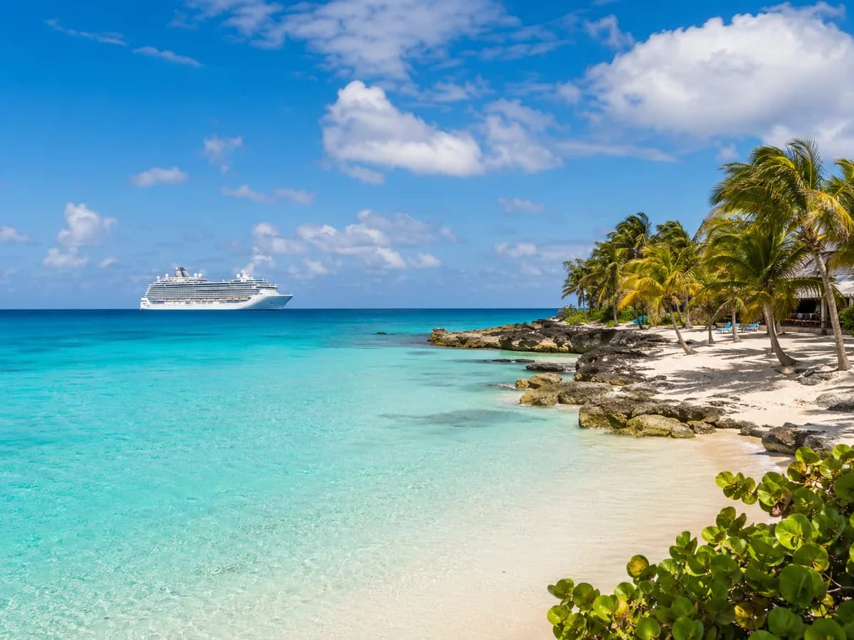 Bahamas cruise beach destination with turquoise water